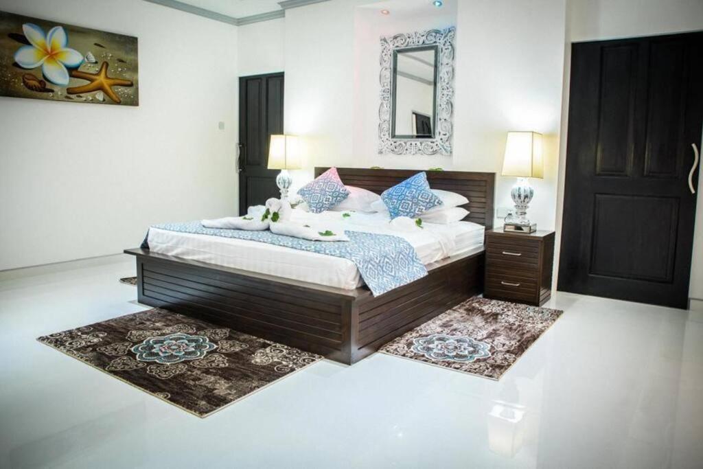 Island Charm Of Praslin Victoria Exterior foto