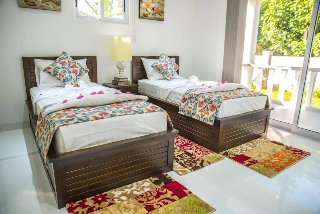 Island Charm Of Praslin Victoria Exterior foto
