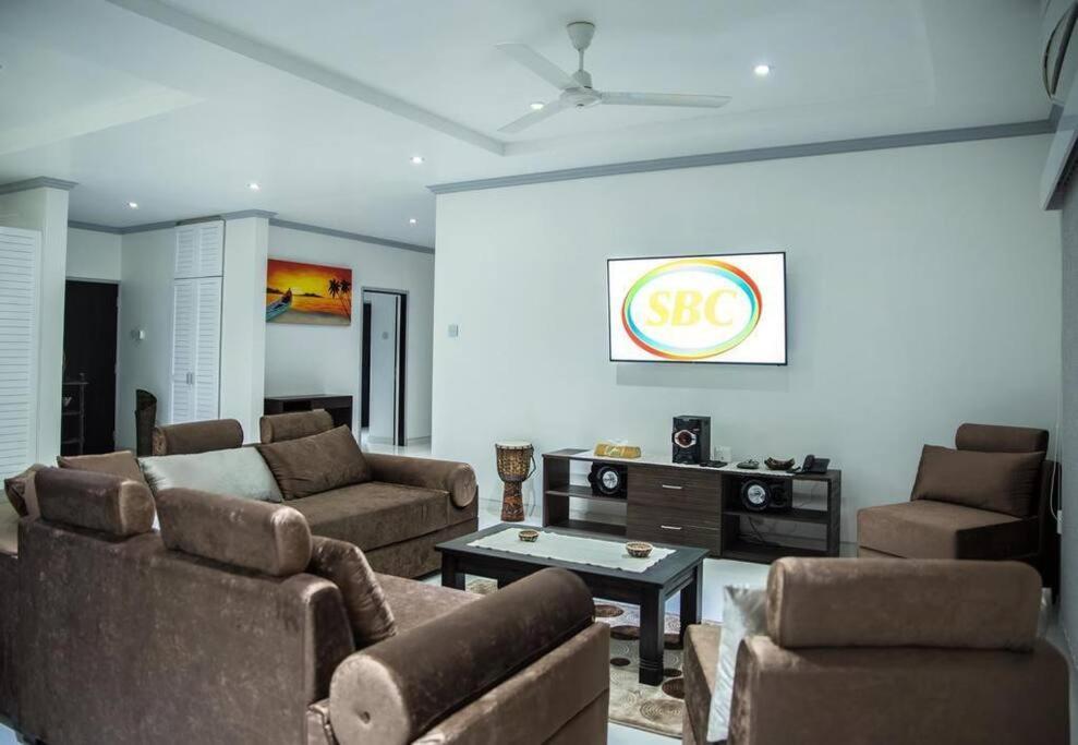 Island Charm Of Praslin Victoria Exterior foto
