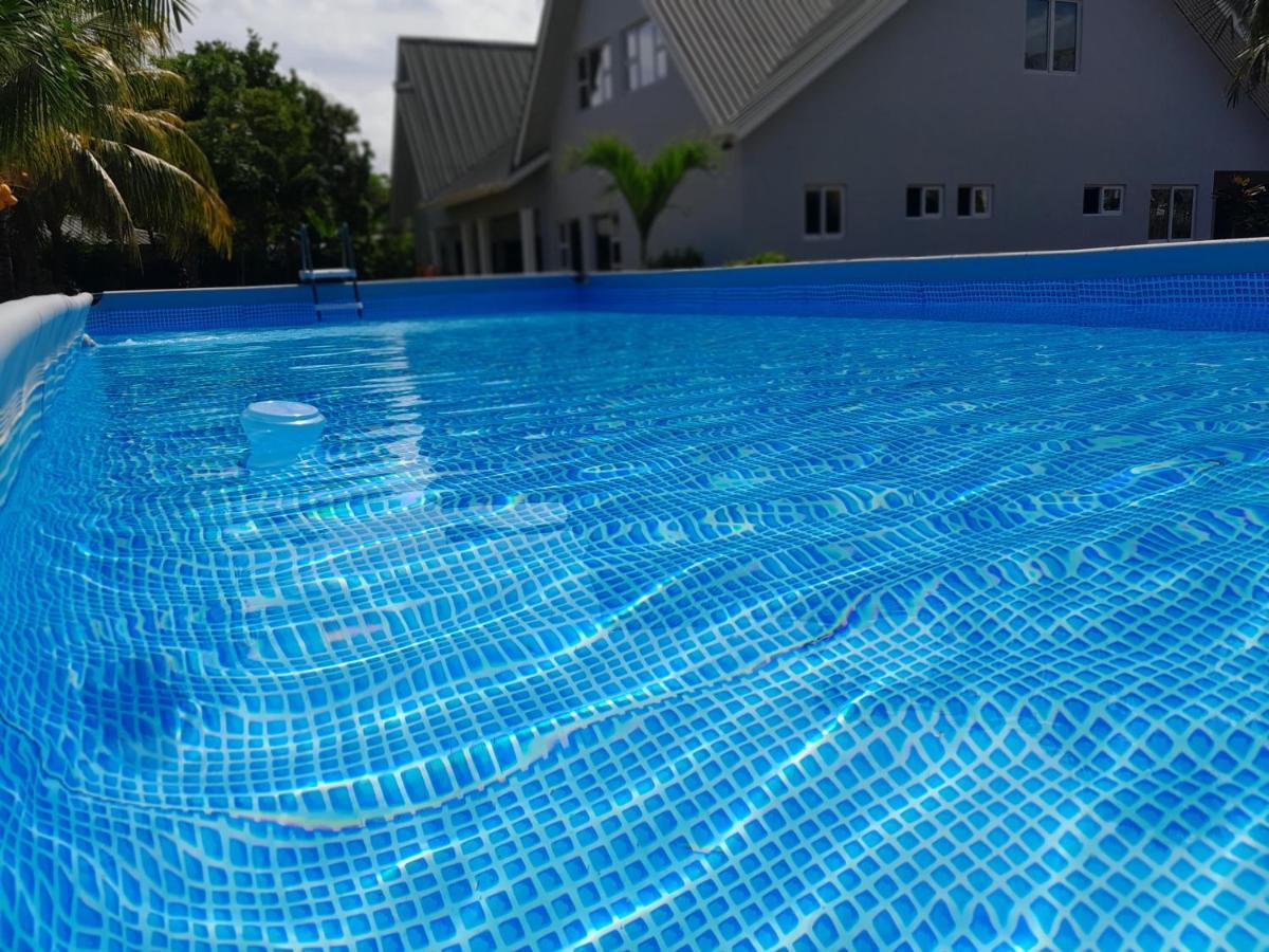 Island Charm Of Praslin Victoria Exterior foto